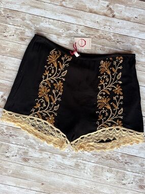 Raga Embroidered Shorts Lace Crochet Trim